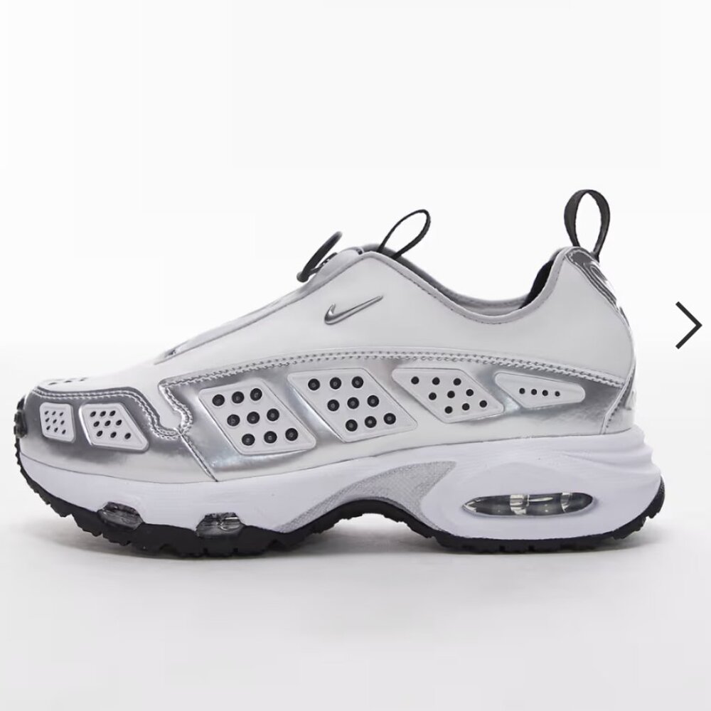 Nike Air Max SNDR sneakers in white